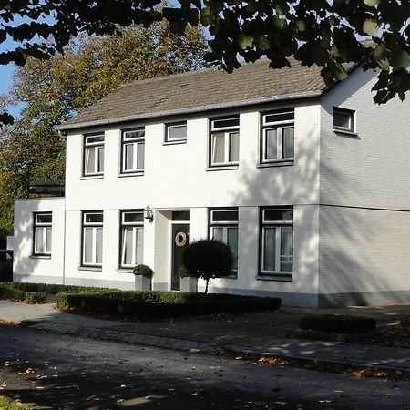B&B Appartementen Engelenhof Stevensweert Exterior photo