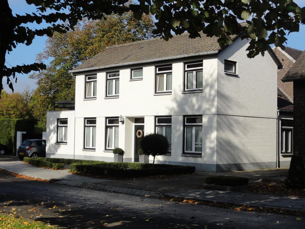 B&B Appartementen Engelenhof Stevensweert Exterior photo